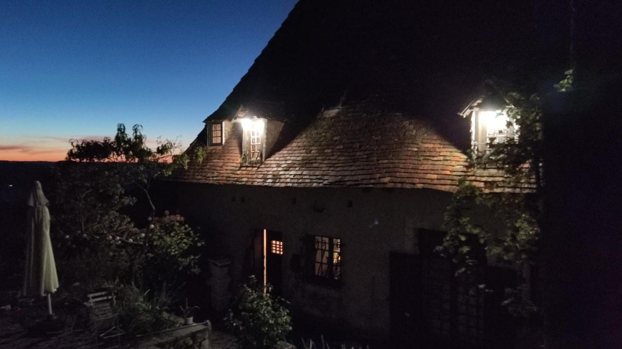 Bed and Breakfast La Fontaine Du Mas Thiviers Exterior foto