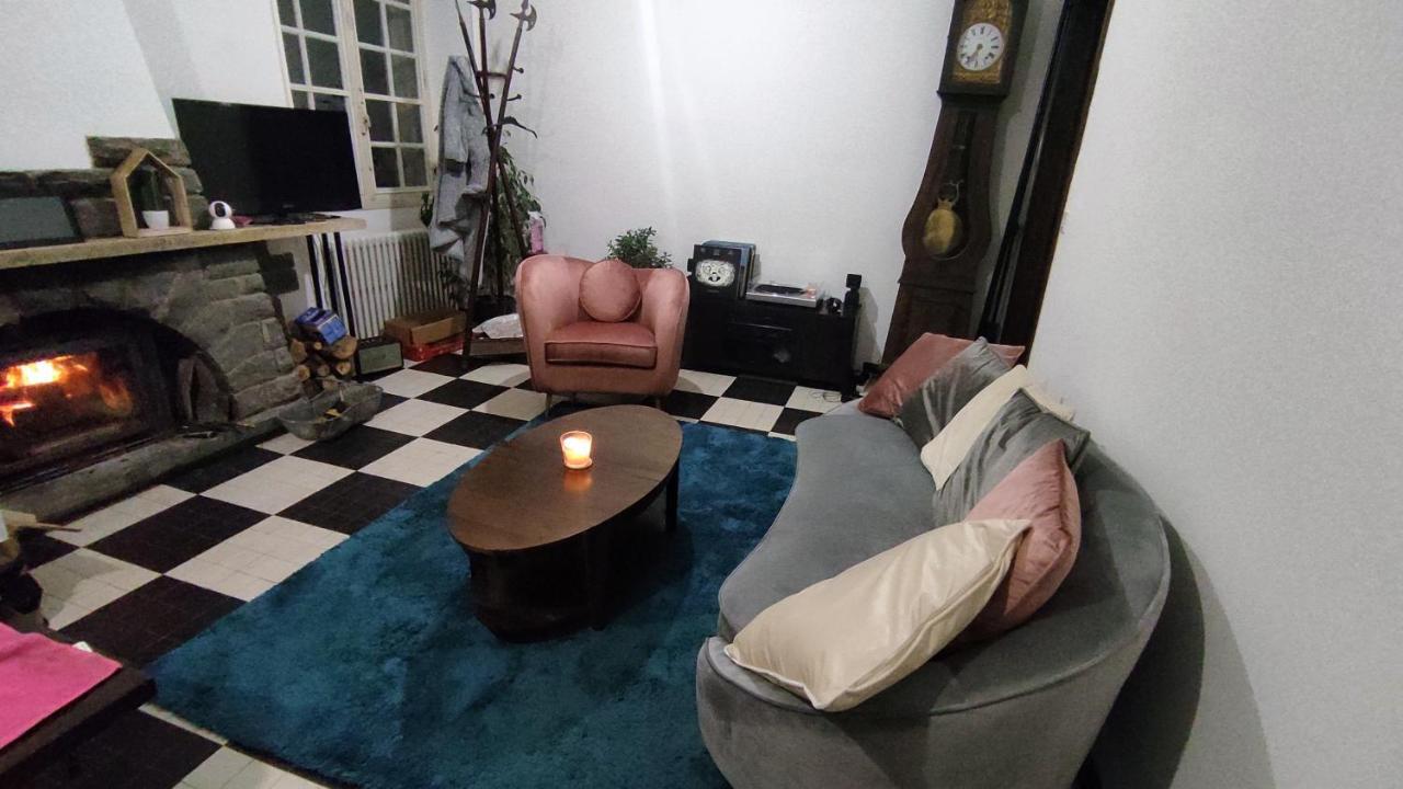 Bed and Breakfast La Fontaine Du Mas Thiviers Exterior foto